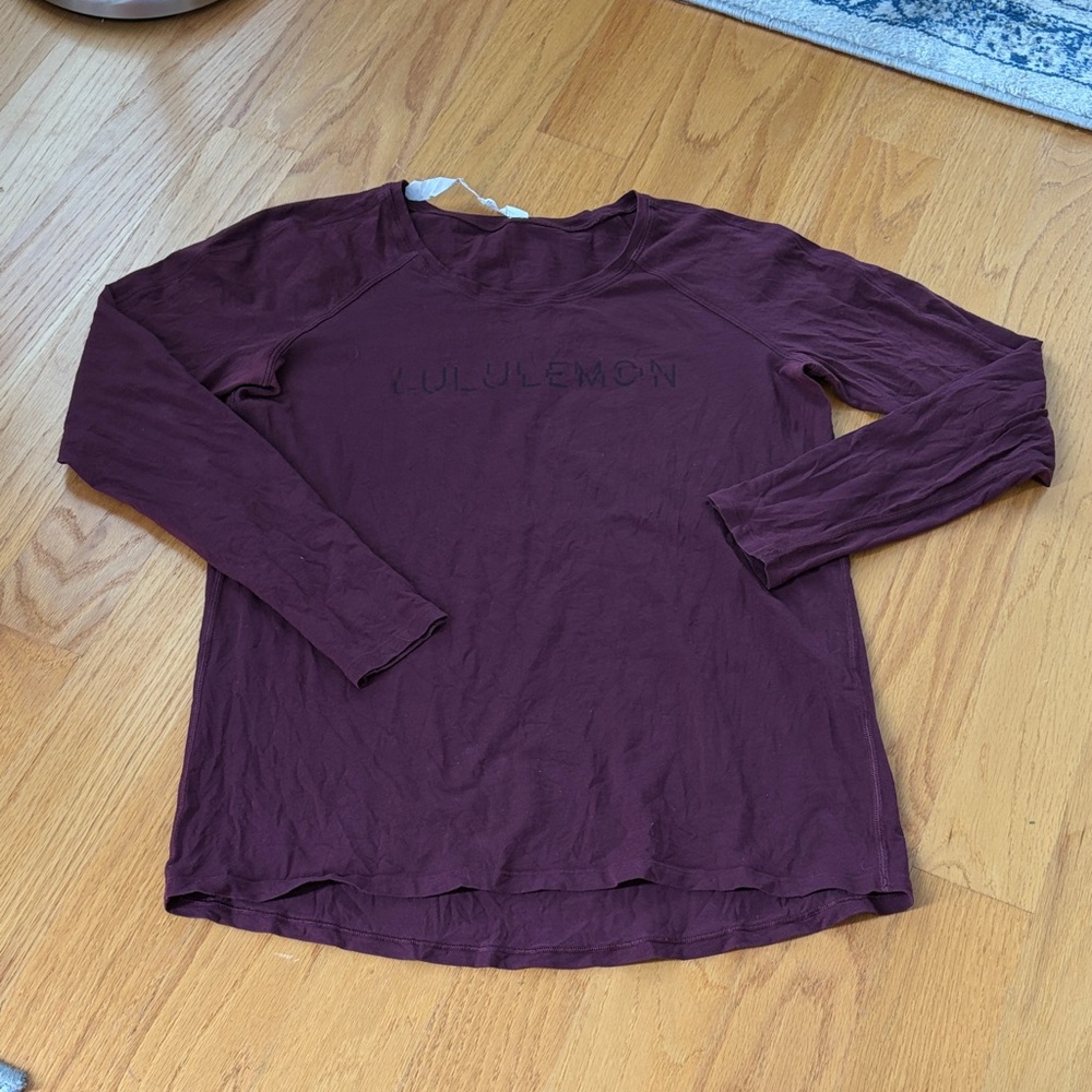 Lululemon burgundy spell out long sleeve shirt size 6